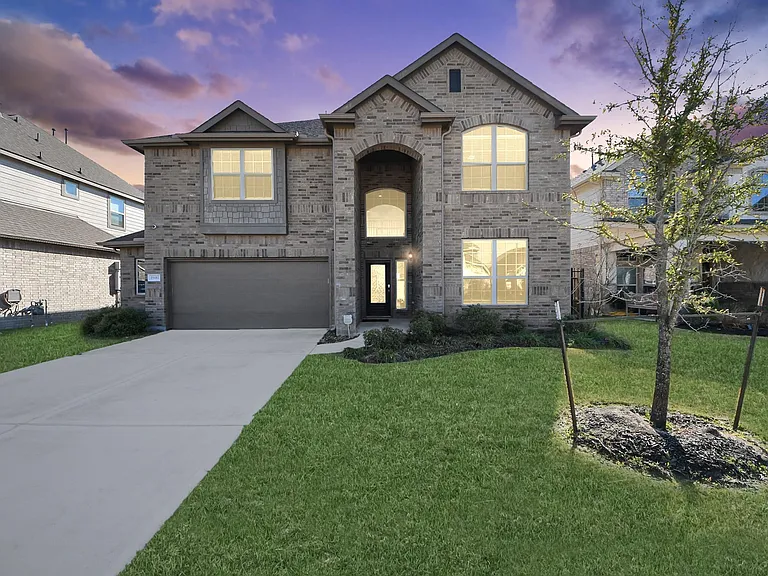 29482 Westhope Dr — Photo 1