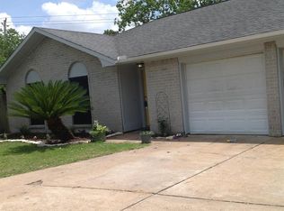 2707 Walnut Hollow St, Pearland, TX 77581