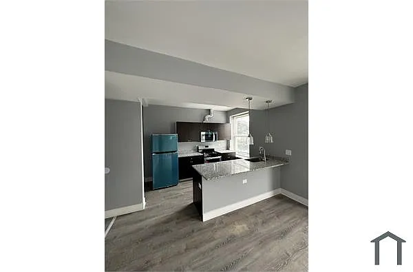 Building Photo - 5150 S Calumet Ave #2N