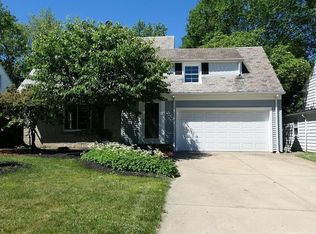 1126 Hereford Rd, Cleveland Heights, OH 44112