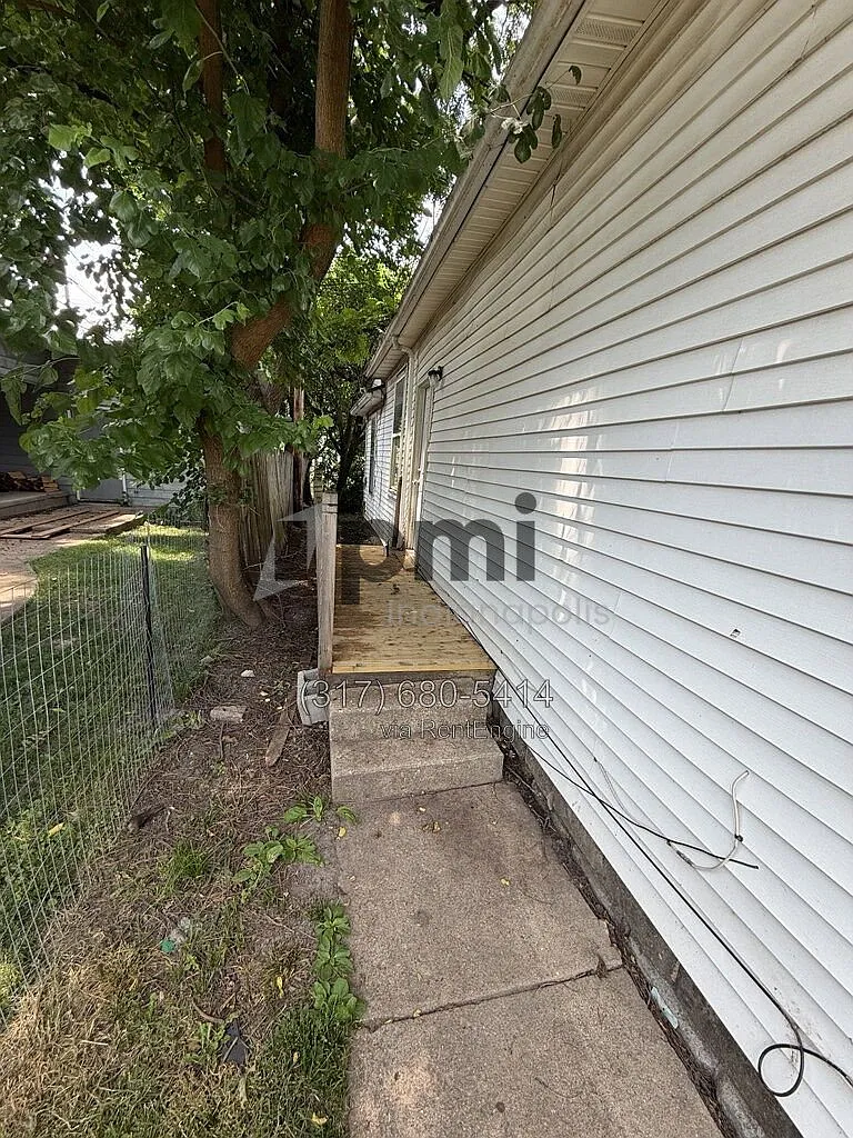3 bed, 1.0 bath, 750 sqft, $1,126 — Photo 4