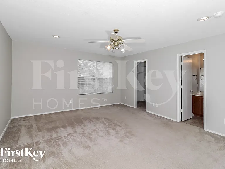 6933 Meadow Way Ln — Photo 7