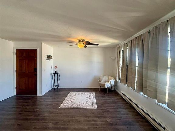 4th image of 520 W 6th Street
