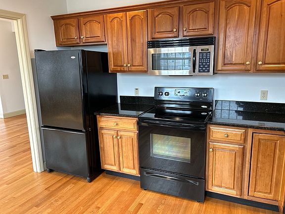 2nd image of 102 State St APT C