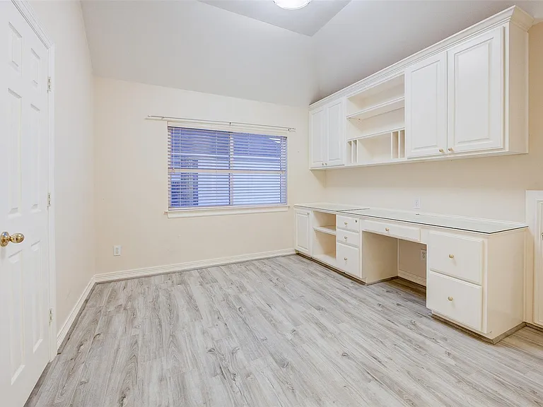 2027 Westshore Dr — Photo 39
