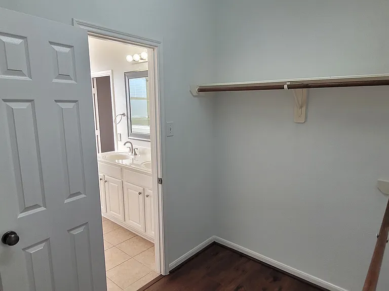 15307 Tupelo Dr — Photo 29