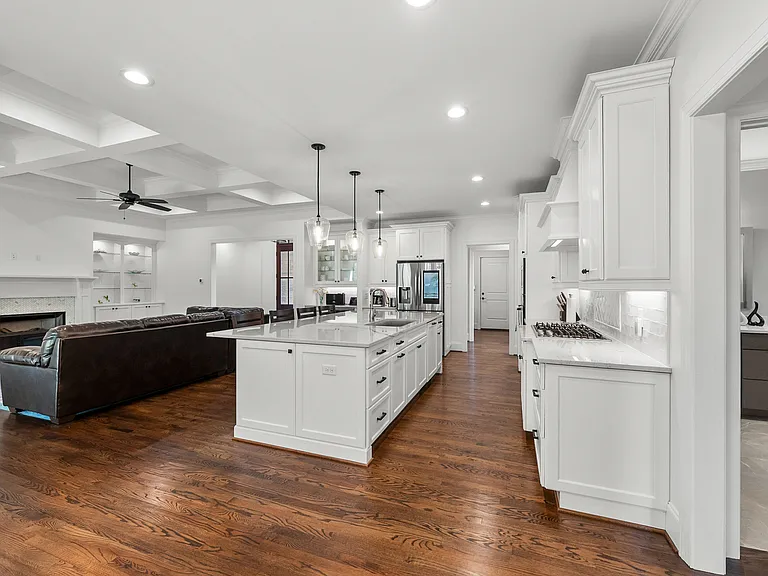 124 Chestnut Pond Ln — Photo 18