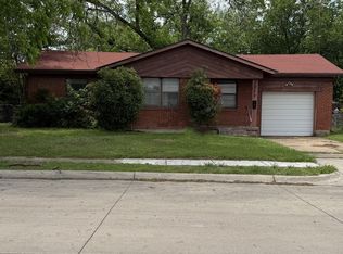 3217 Lakeland St, Fort Worth, TX 76111