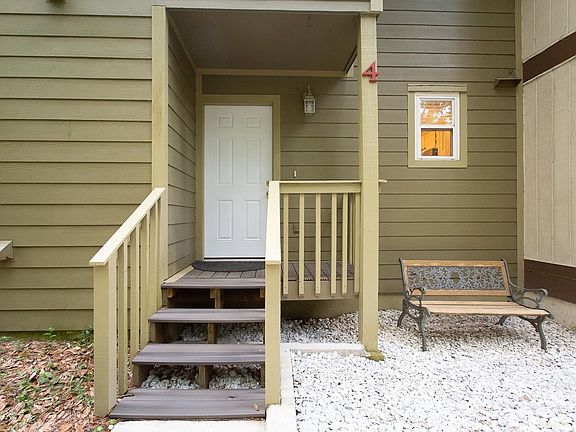 5th image of 1208 Cross Creek Way APT 4