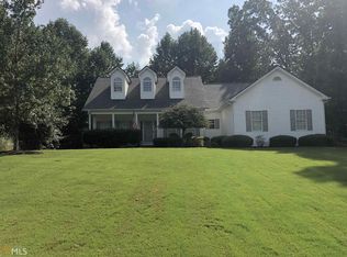 152 Cherokee Trl, Hoschton, GA 30548