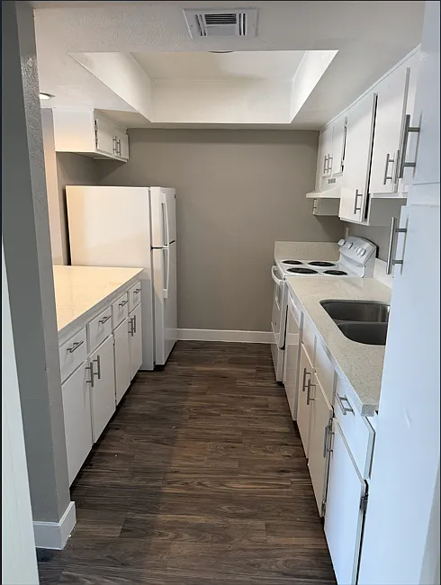 1 bed, 586 sqft, $1,025 — Photo 2
