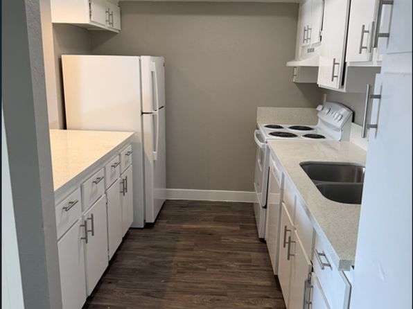 6449 Casada Way APT 27