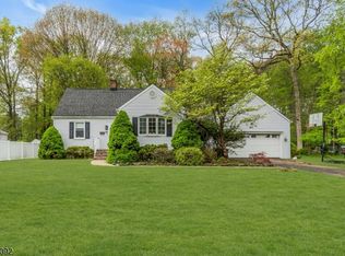 63 Cathedral Ave, Florham Park Boro, NJ 07932