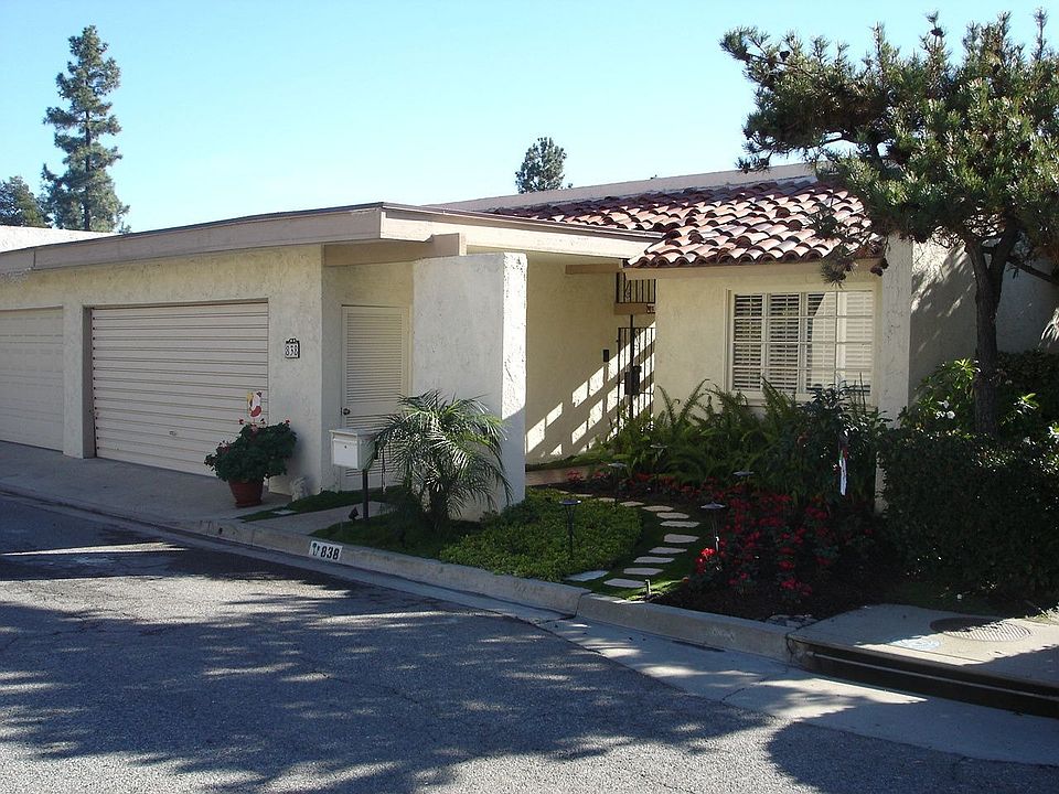 1st image of 838 W Highpoint Dr
