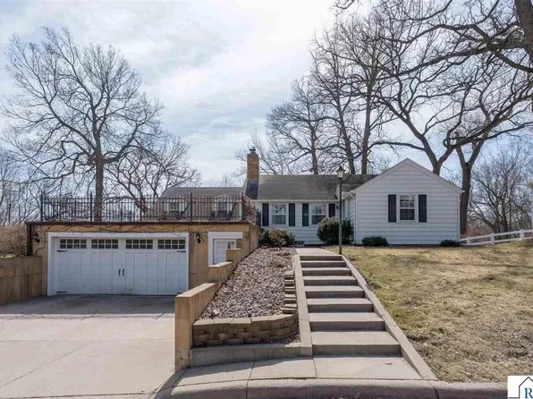 30 Eginton Rd, Mankato, MN 56001