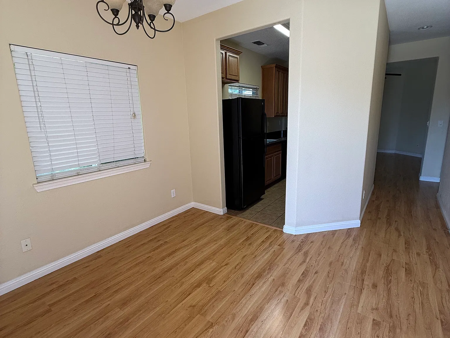 3 bed, 1092 sqft, $2,250 — Photo 2