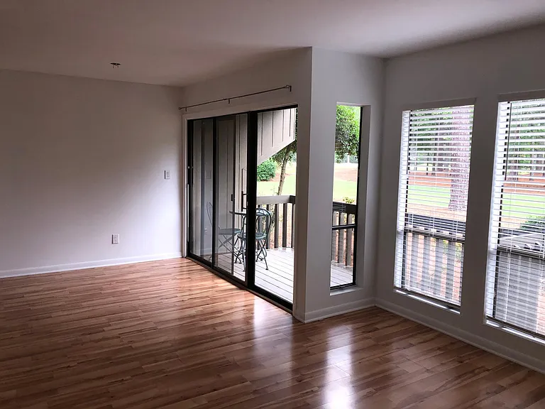 10 Pine Tree Rd #111 — Photo 14