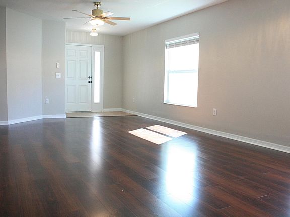 5th image of 31249 Triborough Dr