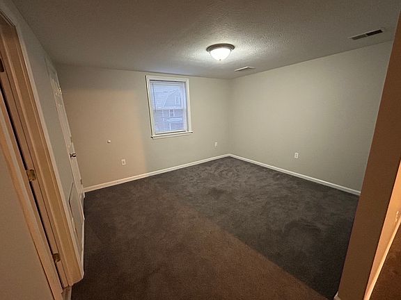 4th image of 618 Maplewood Ave #3