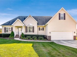 8310 Pearson Farm Ct, Browns Summit, NC 27214