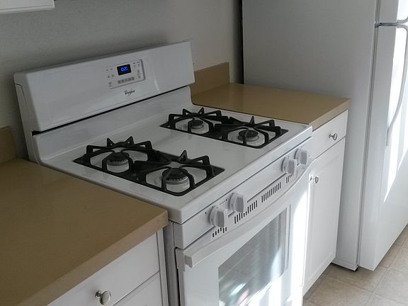 3rd image of 20 Bear Paw APT 50B