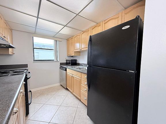 5th image of 1720 N Congress Ave