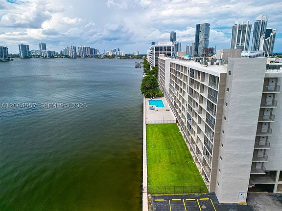 5th image of 17500 N Bay Rd APT 508