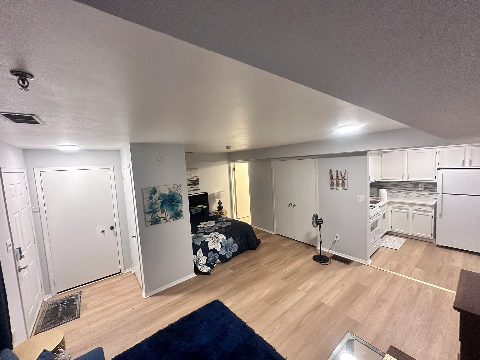 Studio, 500 sqft, $1,675 — Photo 2