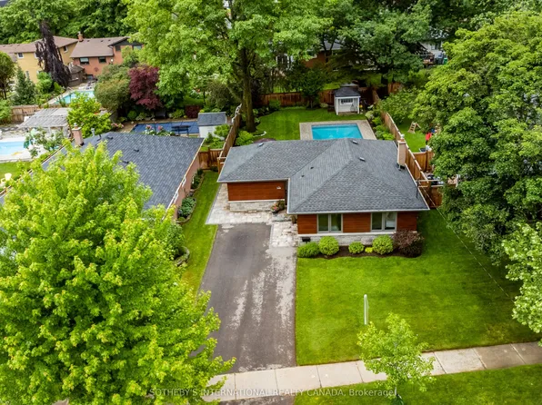 1491 Venta Ave, Mississauga, ON L4X 1C9