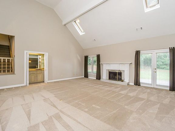 5th image of 3453 Sheridan Dr