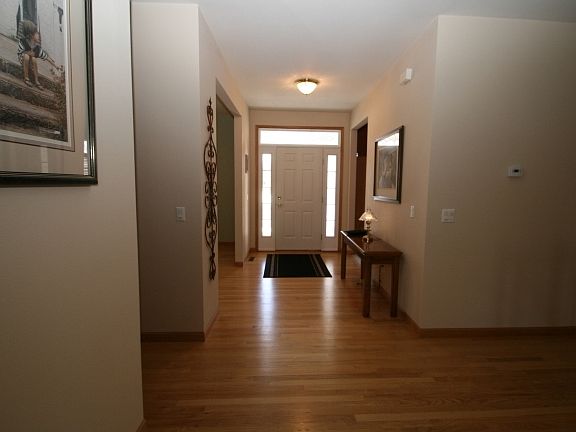 2nd image of 2734 Richardson St