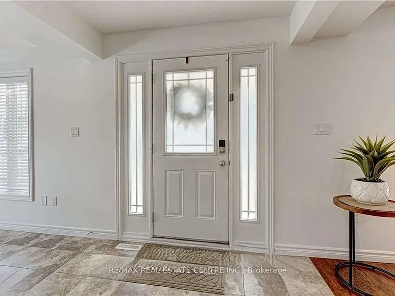 1220 Riverbend Rd #119 — Photo 4