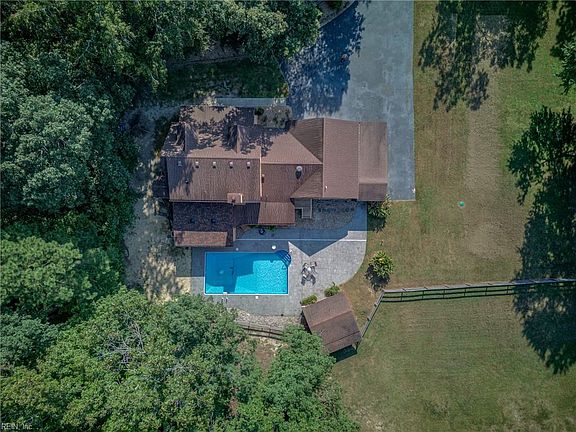 4th image of 4387 Lake Prince Dr