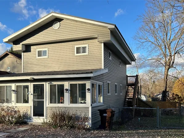 12006 Sunnyside Ave, Conneaut Lake, PA 16316