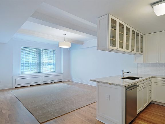 2nd image of 845 W End Ave APT 1D
