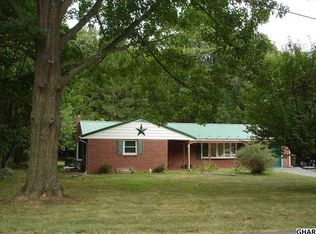 19 McAllister Church Rd, Carlisle, PA 17015