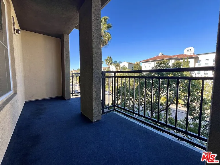 6020 Seabluff Dr #302 — Photo 3