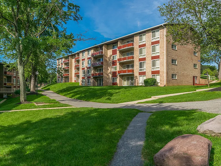 Carriage Hill — Photo 13
