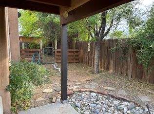 2337 Camino Rancho Siringo, Santa Fe, NM 87505