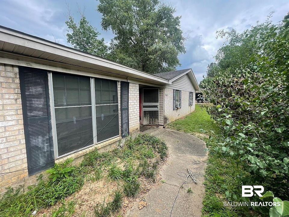 1st image of 46114 Sunset Dr