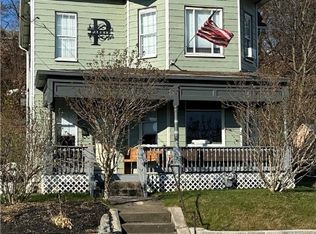 909 6th Ave, Brackenridge, PA
