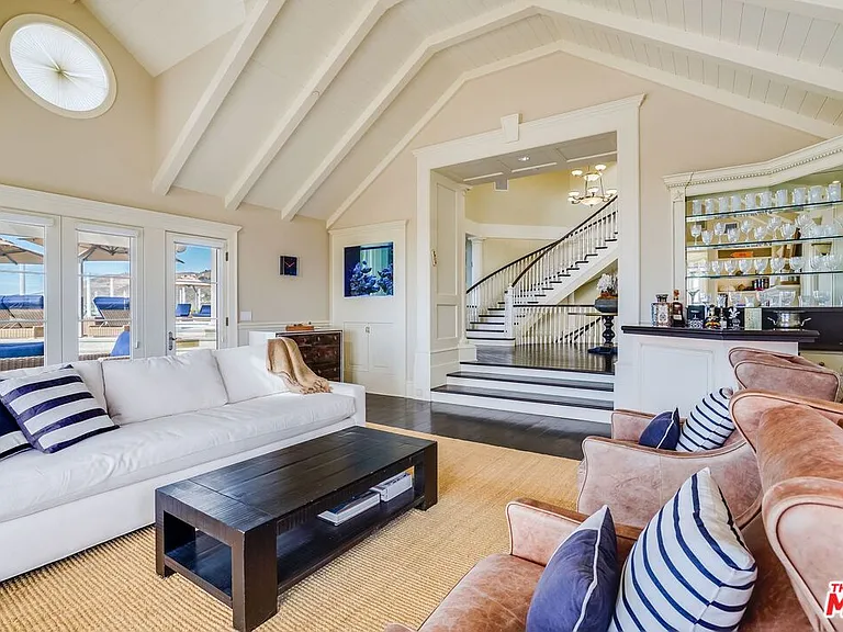 6277 Sea Star Dr — Photo 11