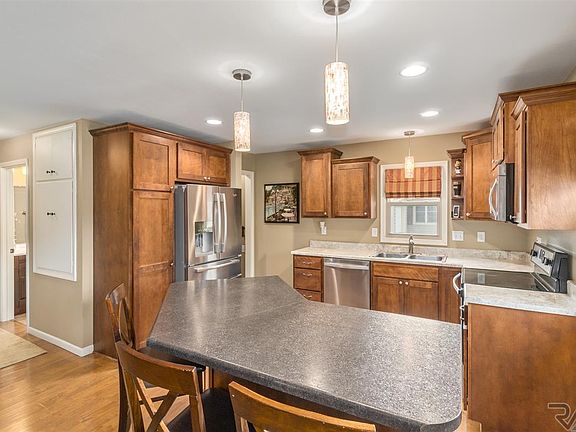 4th image of 1009 E Pam Rd