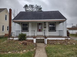 7530 Henry St, Center Line, MI 48015