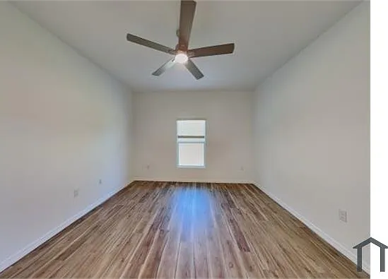20241 Lorette Ave — Photo 6