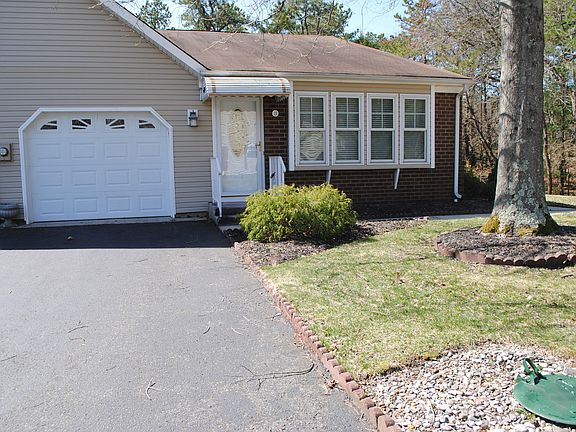 2nd image of 1 Penwood Drive #B
