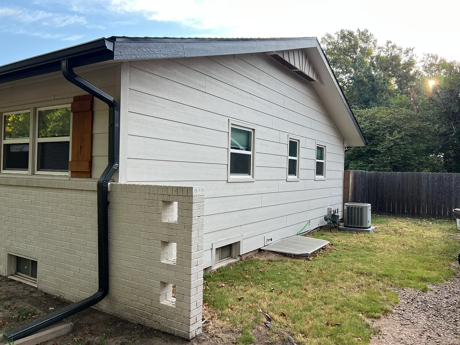 3 bed, 2.5 bath, 1280 sqft, $1,500 — Photo 3