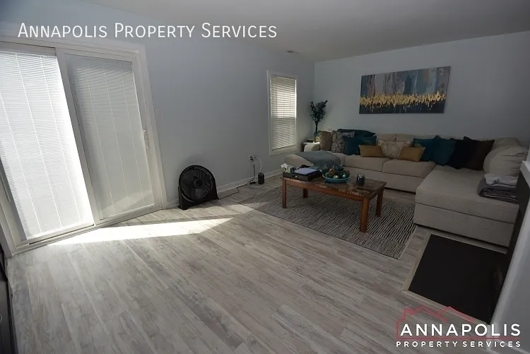 1438 Harwick Ct — Photo 6