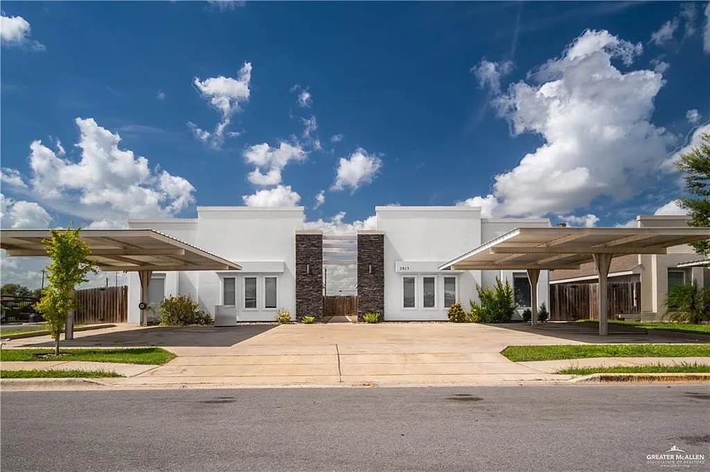 3 bed, 2.0 bath, 1011 sqft, $1,200 — Photo 1