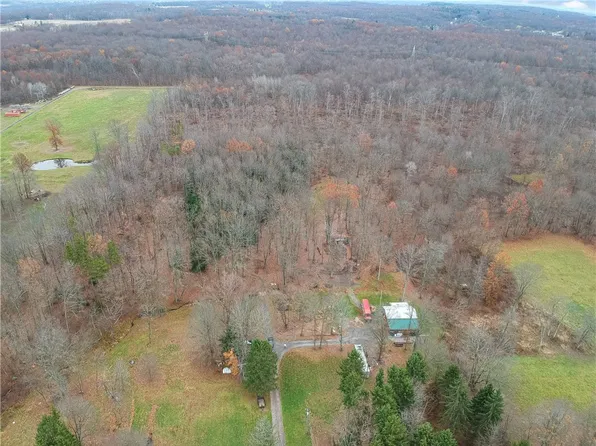 1360 Pine Glenn Rd, Pulaski, PA 16143